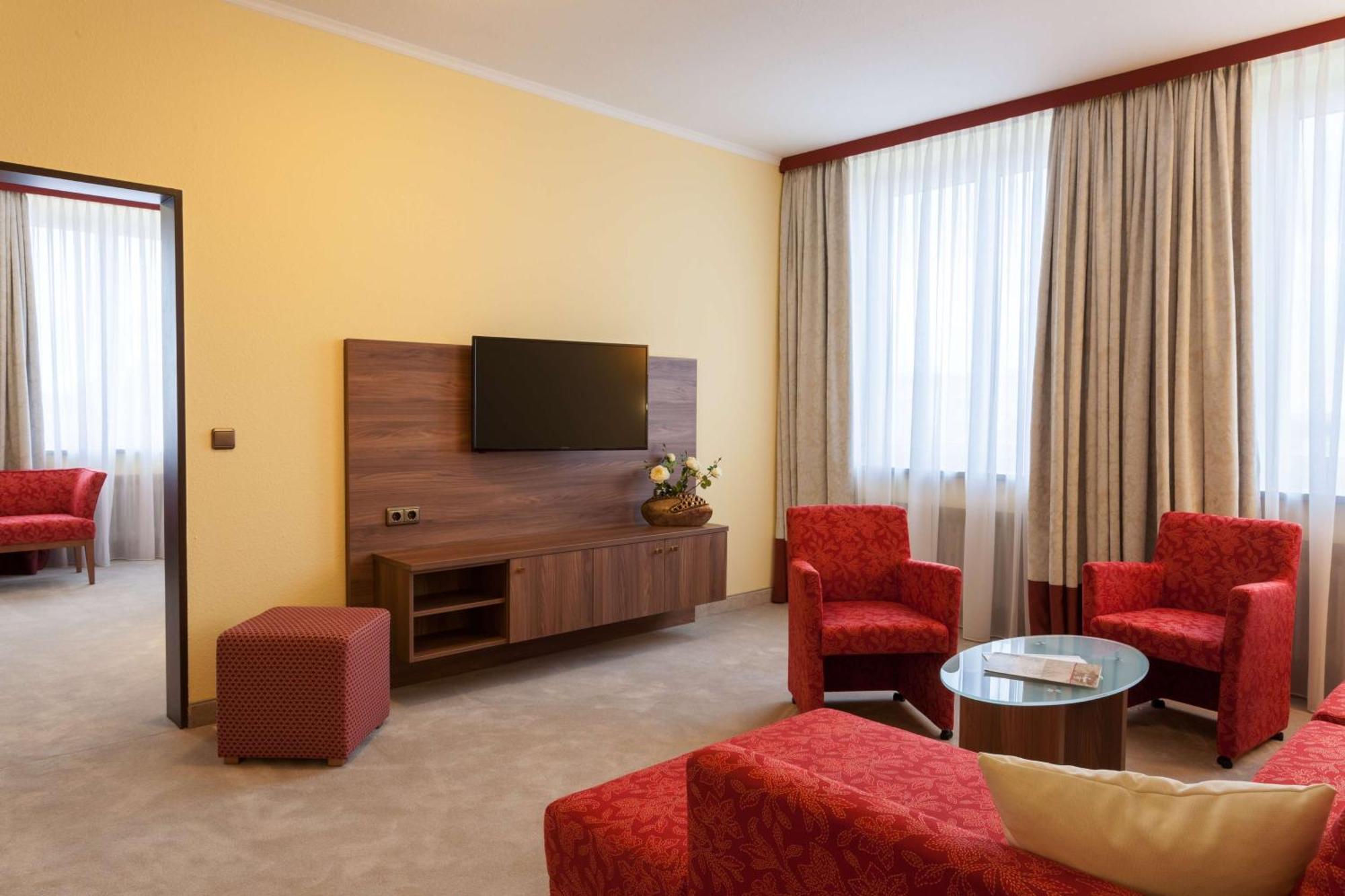 Western Hotel 3*