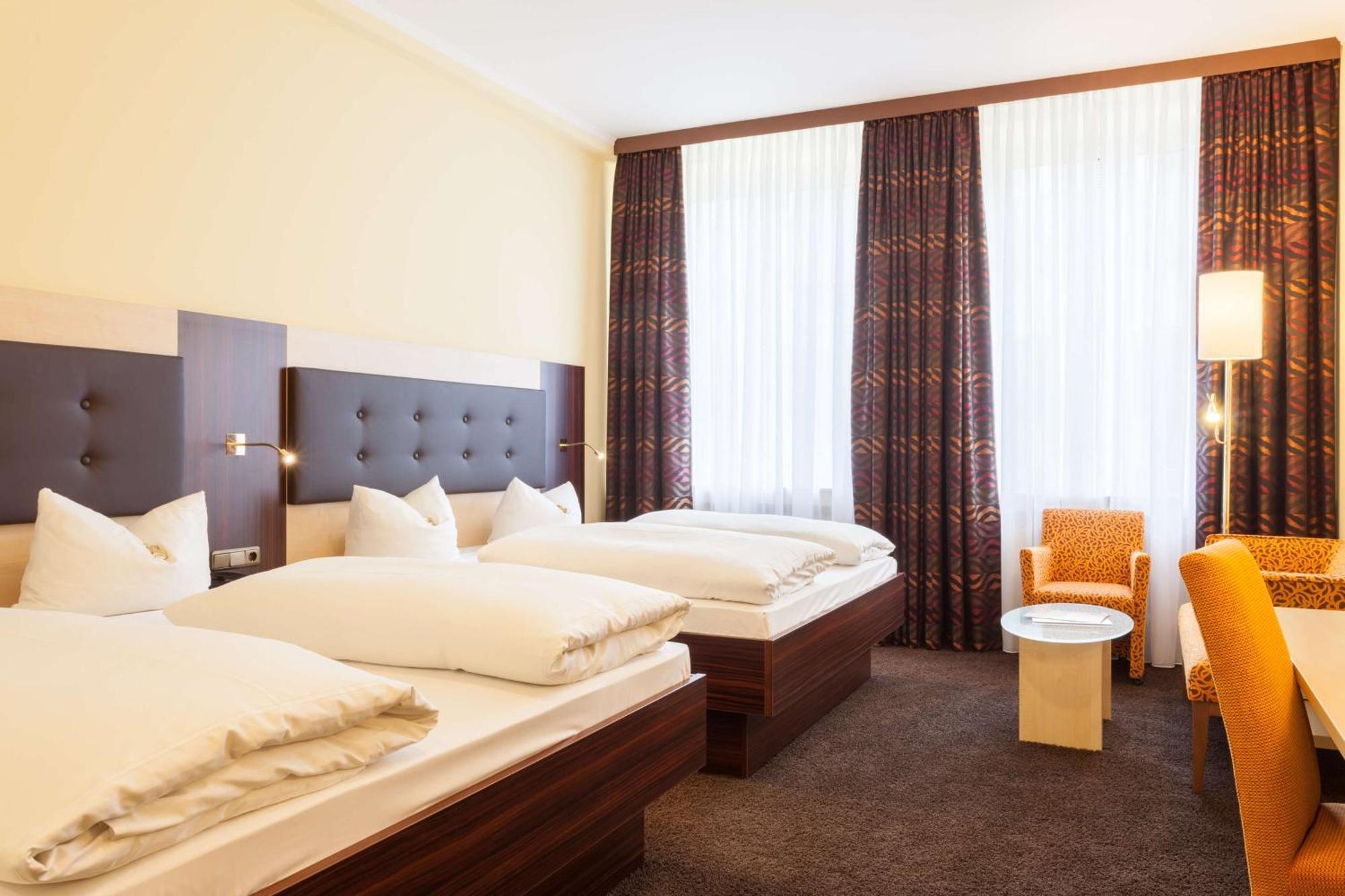 Hotel Western